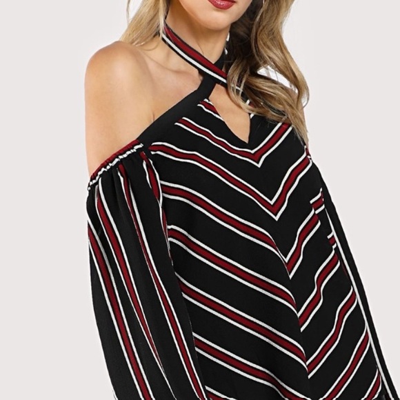 Flying Tomato Tops - Flying tomato top size small off shoulders